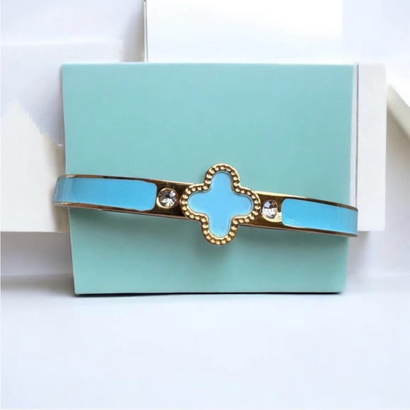 Fashion bracelet Jewelry - Gold and Teal Blue Clover Bangle